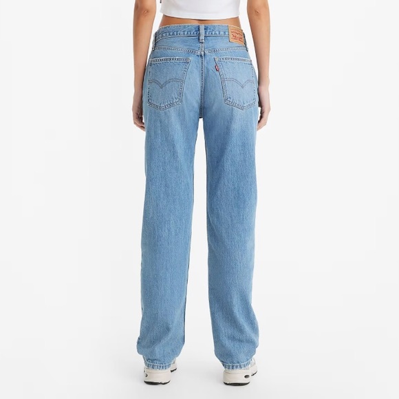 Tags on Levis low jeans - Picture 2 of 2